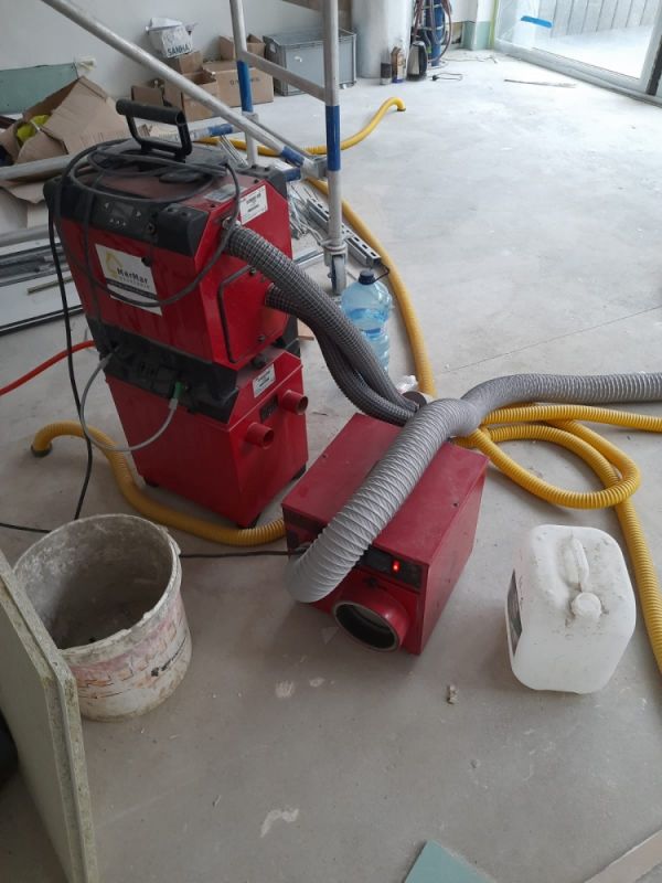 osuszanie podposadzkowe + adsorpcyjne